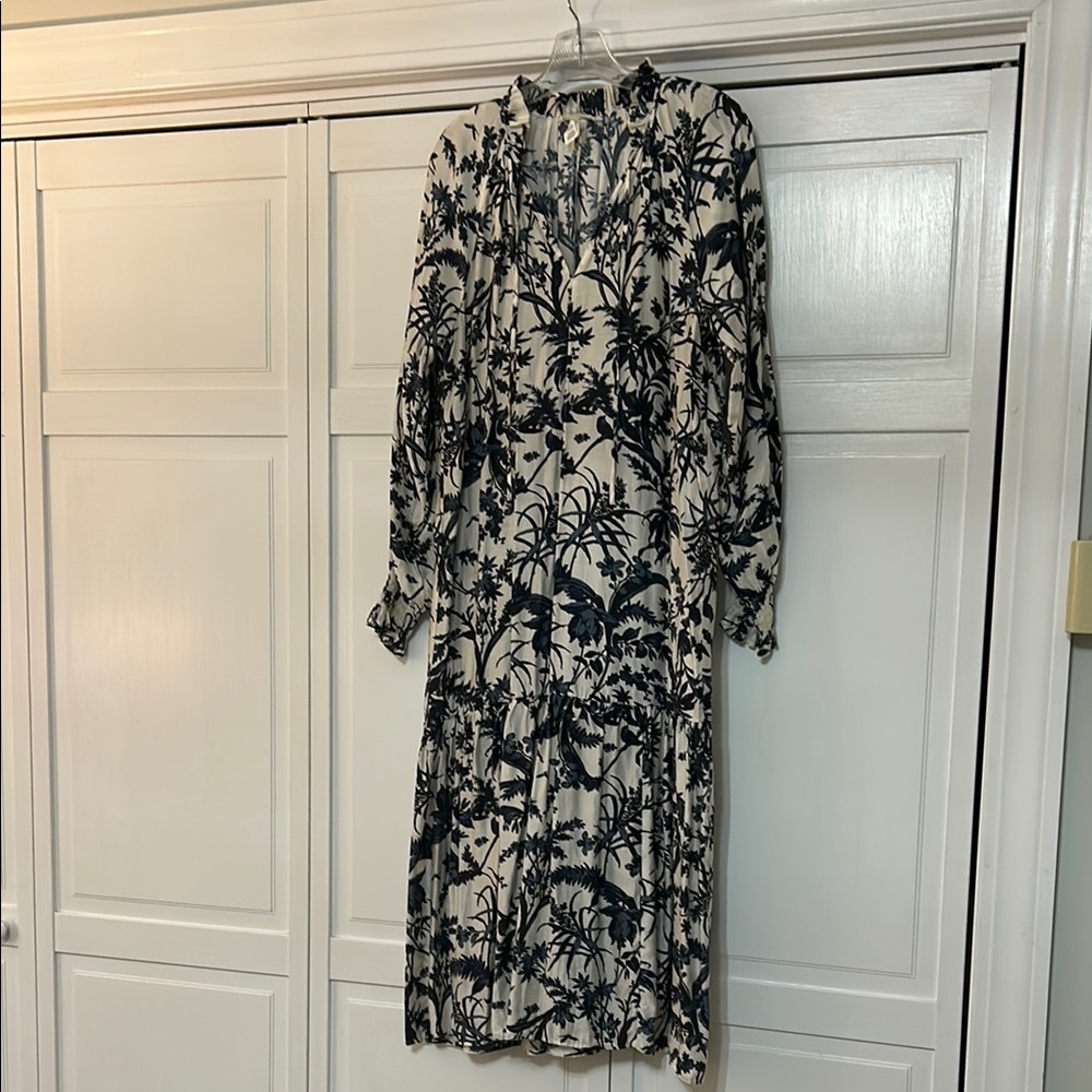 H&M Blue Sheath Dress with Mandarin Collar and Bishop Sleeves